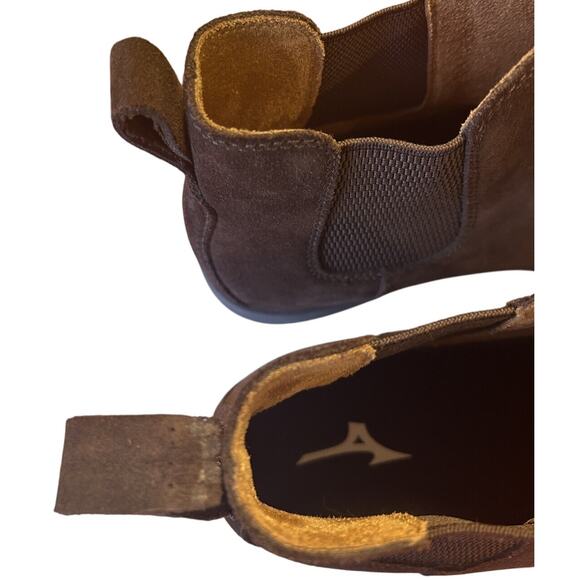 Born Mens Suede Chelsea Ankle Classic Booties Brown Rugged Tailored Durable10.5 - Picture 9 of 9